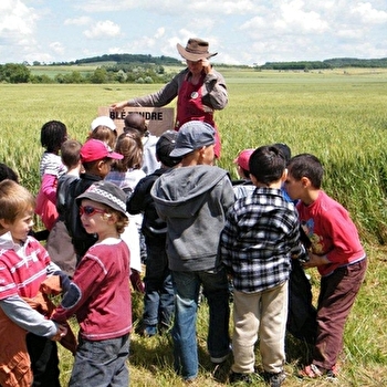 Une ferme pédagogique où tu pourras voir, toucher et nourrir les animaux. - EVRY