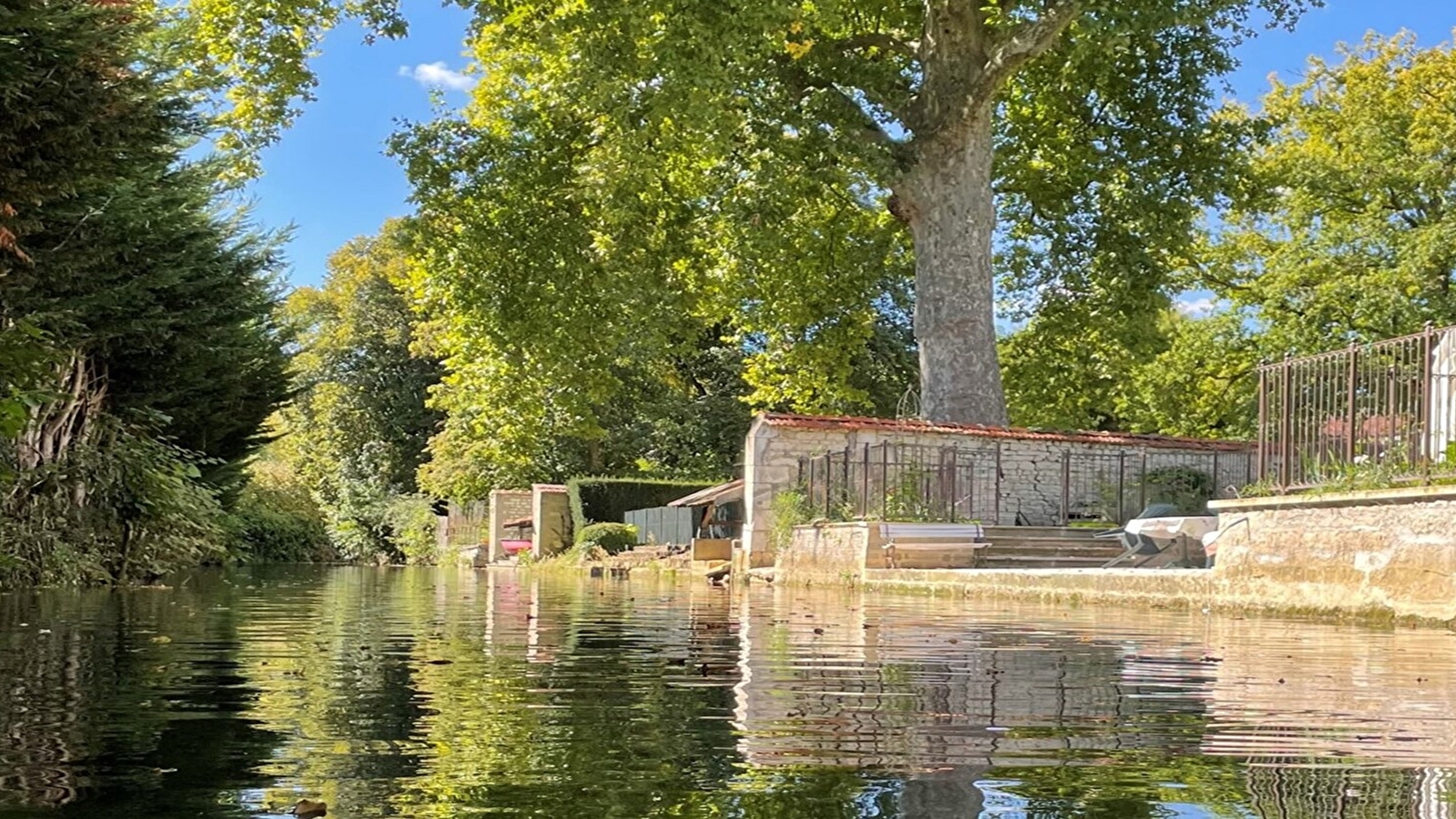 Le Clos de l'Armançon - Les Maisons Voisines