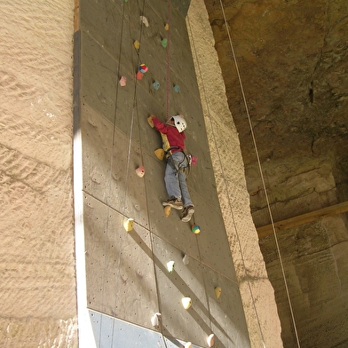 Ce parcours sur rocher te donnera à coup sûr des sensations fortes. Prêt à tenter l'aventure ?