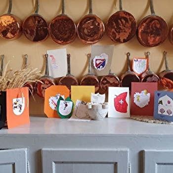 Tu sauras tout sur les blasons et tu pourras même créer le tien ! - TANLAY