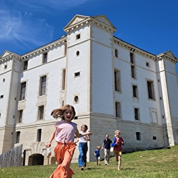 La nouvelle visite enquête du château de Maulnes ! - CRUZY-LE-CHATEL