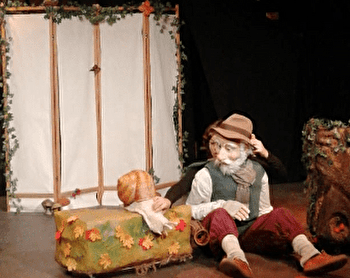 Allez, on lâche les écrans et on profite du spectacle vivant sur la péniche la Scène des Quais ! - AUXERRE