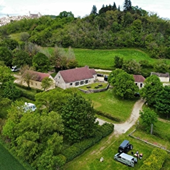 Camping de l'Ermitage - VEZELAY